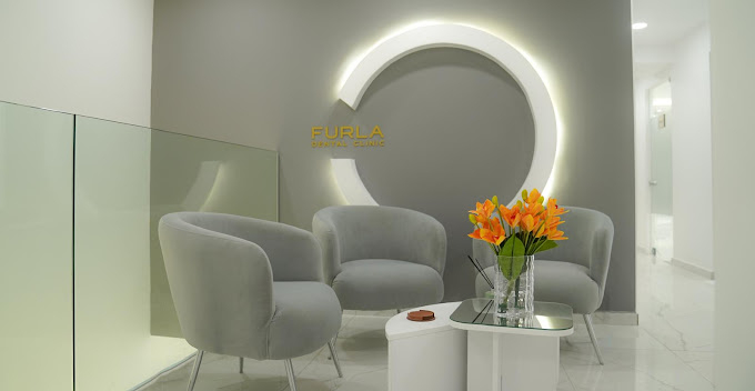 Slider image (4) Furla Dental Clinic